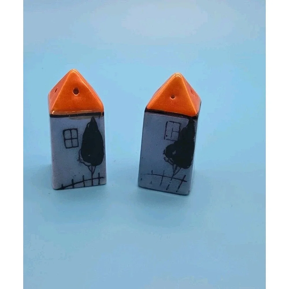 Salt & Pepper Chikaramachi Shakers  LustreWare‎ Houses
